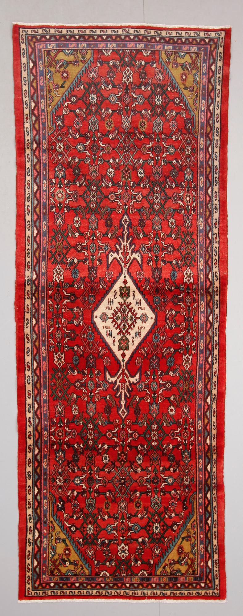 MATTA, Hamadan, galleri, ca 290 x 107 cm.