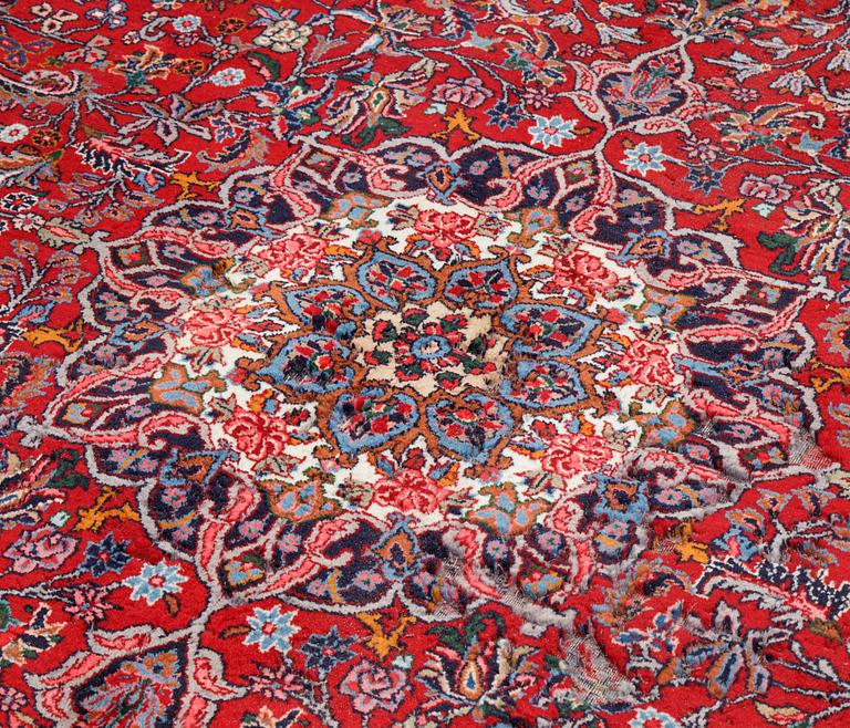 A carpet, so called Rose Bidjar, ca 337 x 226 cm.