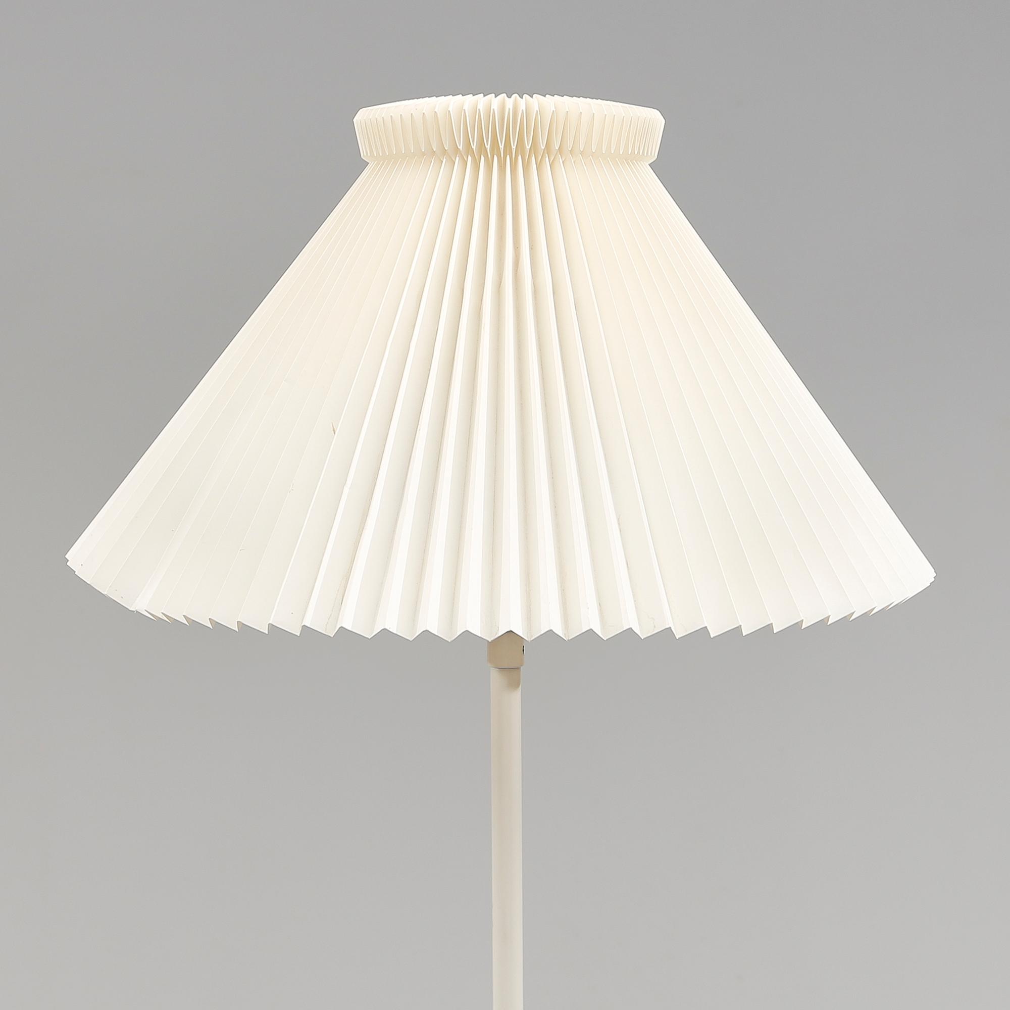 GOLVLAMPA, "Le Klint", Kaare Klint, Danmark, 1900-talets andra hälft.