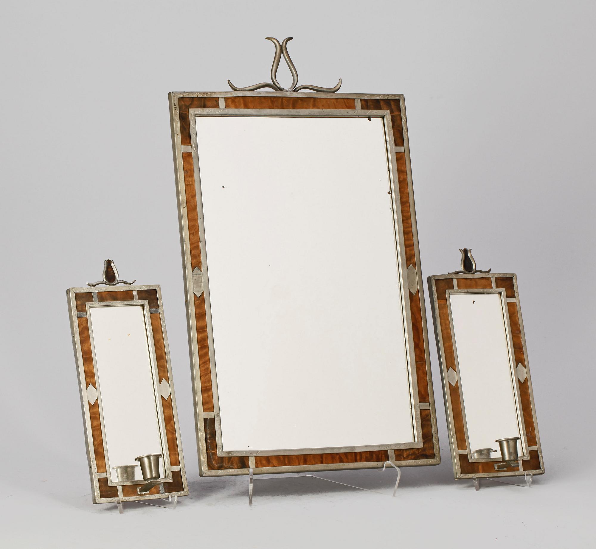 SPEGEL samt LAMPETTER, ett par, tenn och flambjörk, art deco, 1930-tal.