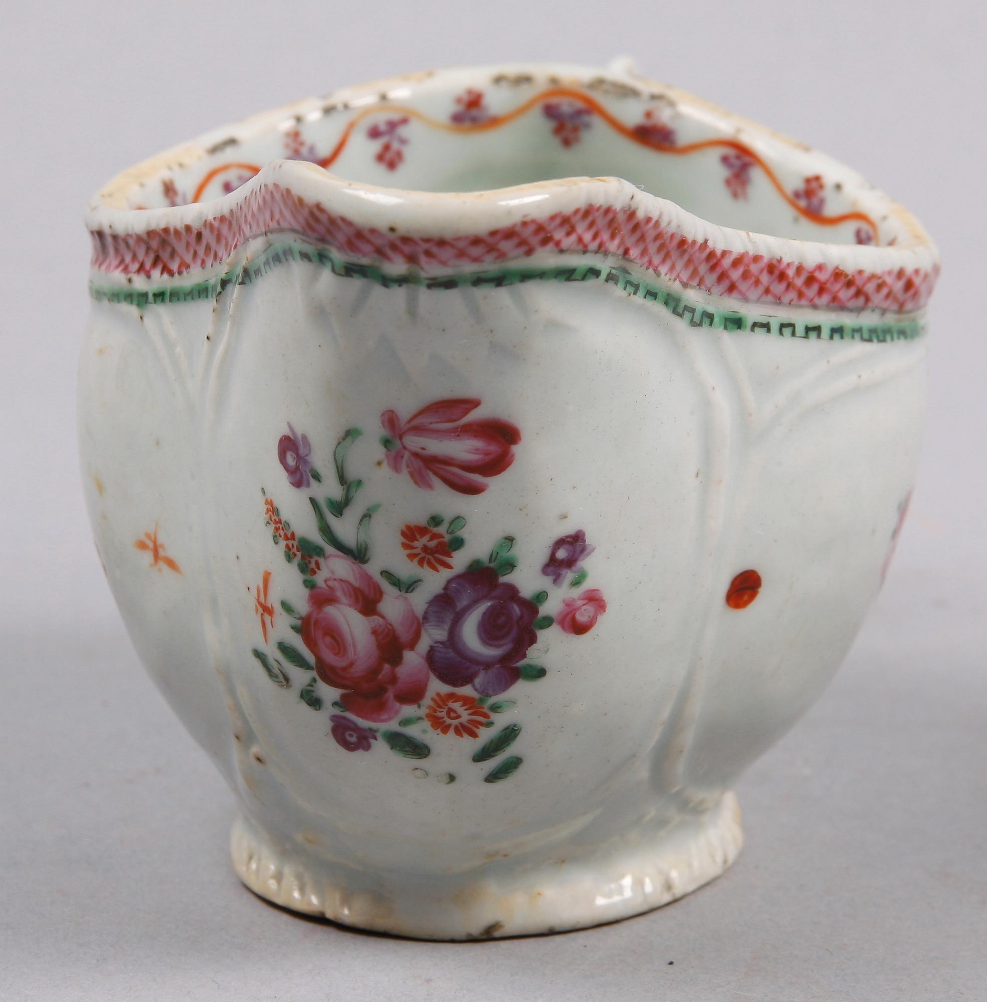 SÅSSNIPA PÅ FAT, porslin, Kina, Qianlong 1736-95.