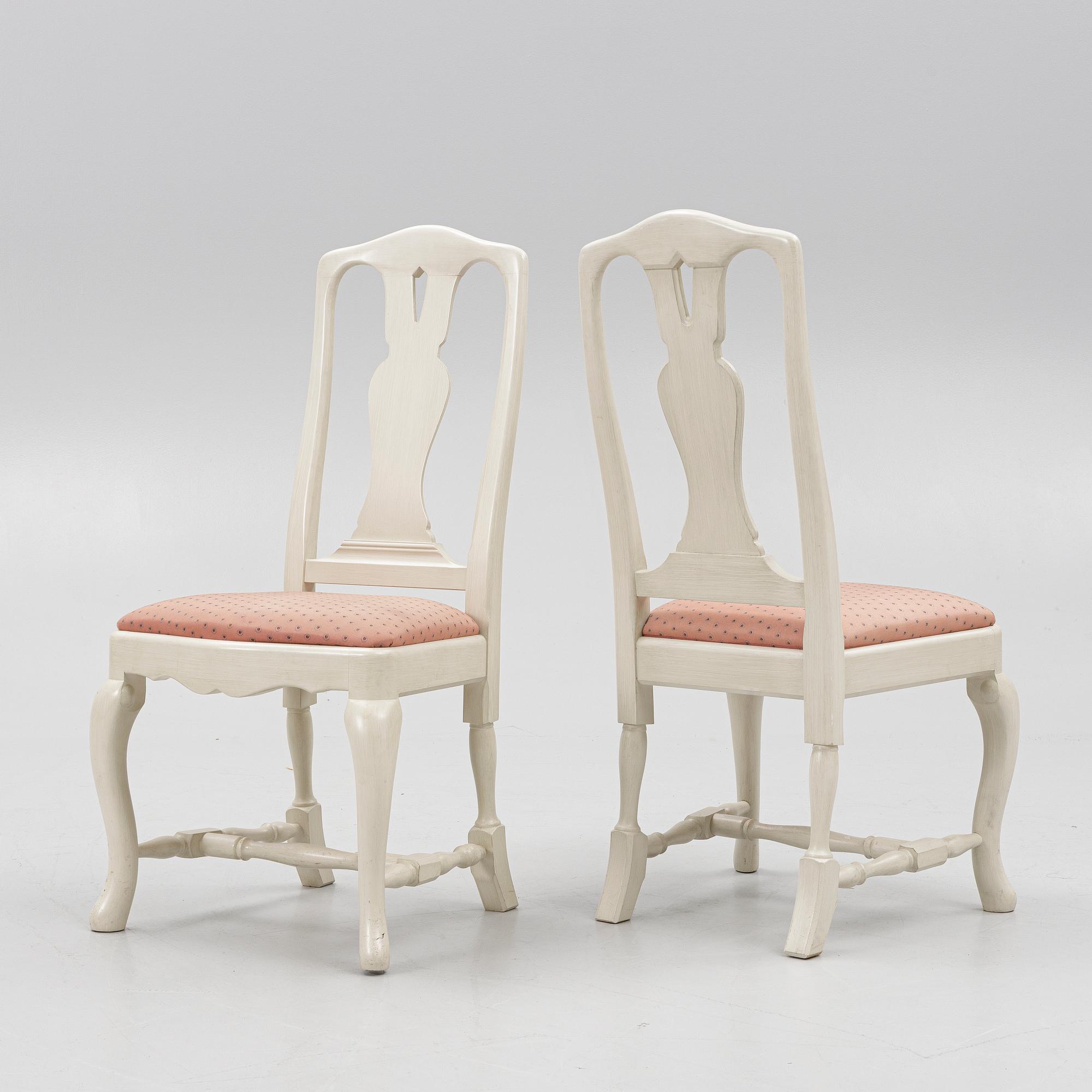 A Rococo style dining table and twelve chairs, KA Roos, Helsingborg, modern production.