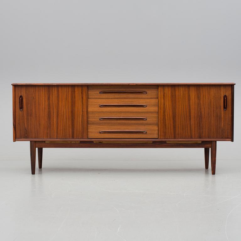 SIDEBOARD, "Cortina", Nils Jonsson, Troeds Möbelfabrik, Bjärnum, 1900-andra hälft.