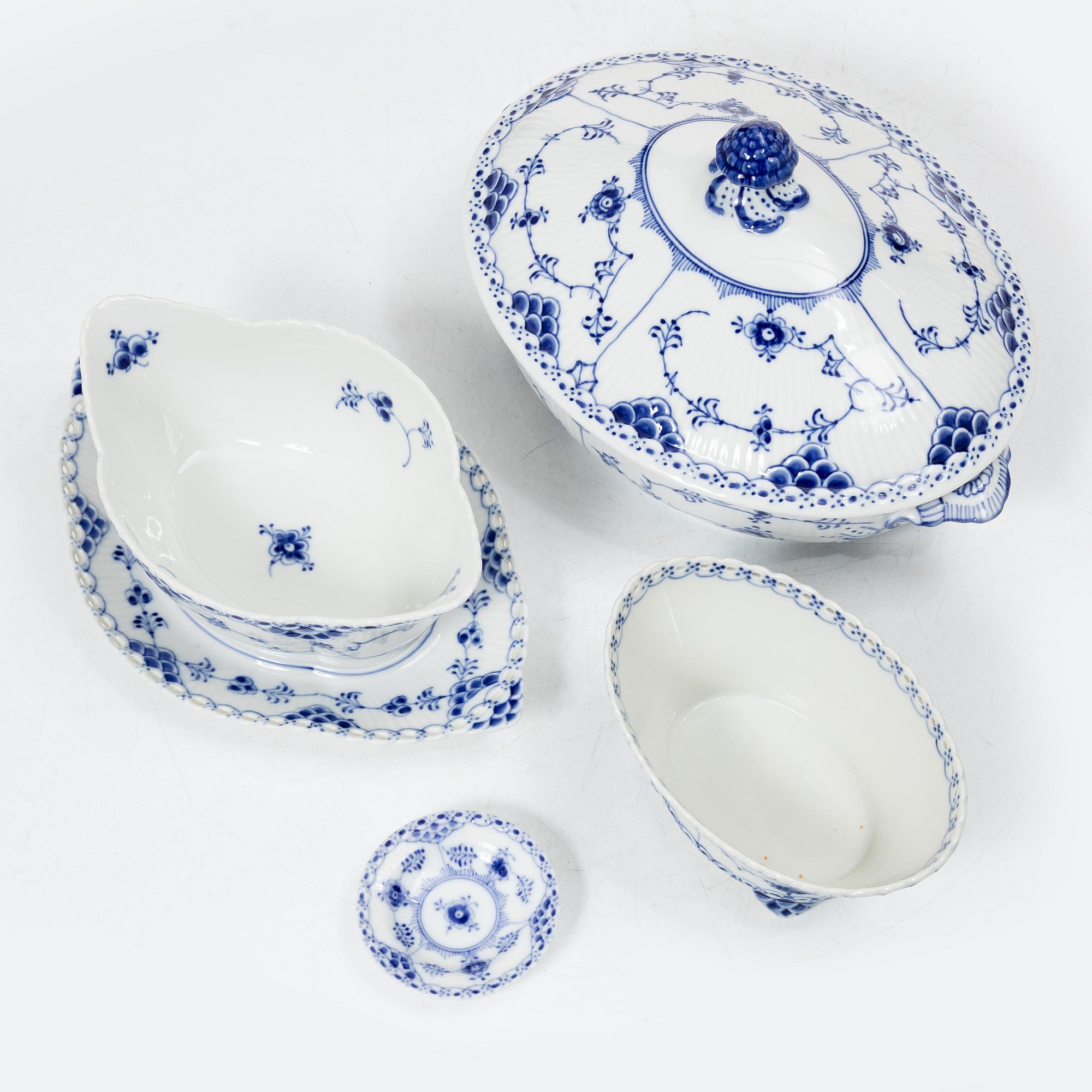Royal Copenhagen, a 77-piece porcelain dinner service, 'Blue Fluted', full lace, Denmark, 1950's-70's.