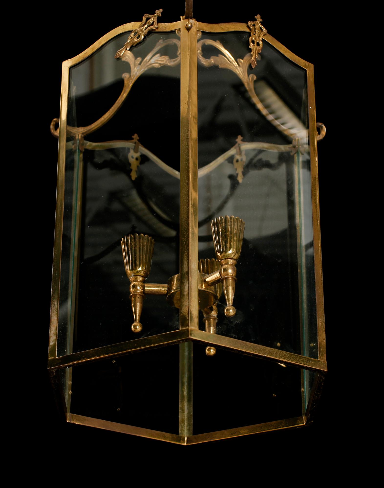 TAKLYKTA, mässing, Louis XVI-stil, 1900-tal. H 48.