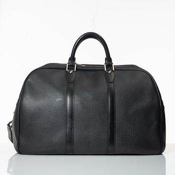 Louis Vuitton, weekend bag, "Taiga Kendall PM".