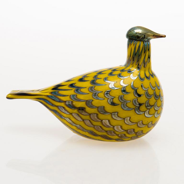 OIVA TOIKKA, a set of three glass birds signed O. Toikka Nuutajärvi.