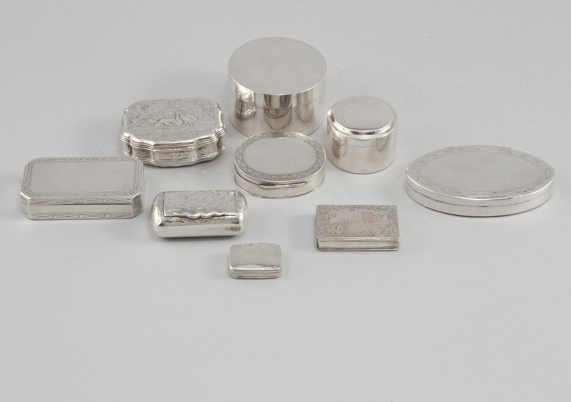 DOSOR, 9 st, silver, 1800-tal respektive 1900-tal, total vikt 395 gram.