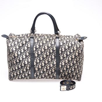 VÄSKA och SKÄRP, Christian Dior.