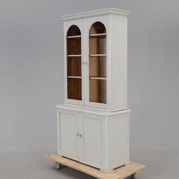 VITRINSKÅP, 1800-talets slut.