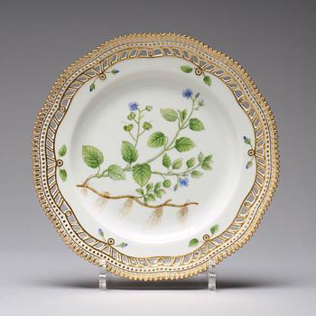 A set of six Royal Copenhagen "Flora Danica" dessert dishes, Denmark, mid 20th Century.