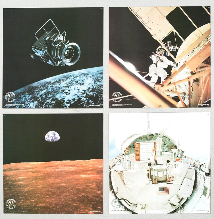 FOTOREPRODUKTIONER SKYLTEXEMPLAR, 4 st, efter Nasas fotografier, "20 years in space, Hasselblad".