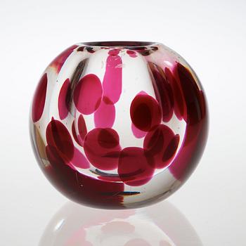 A Vicke Lindstrand glass vase, Kosta 1950's-60's.