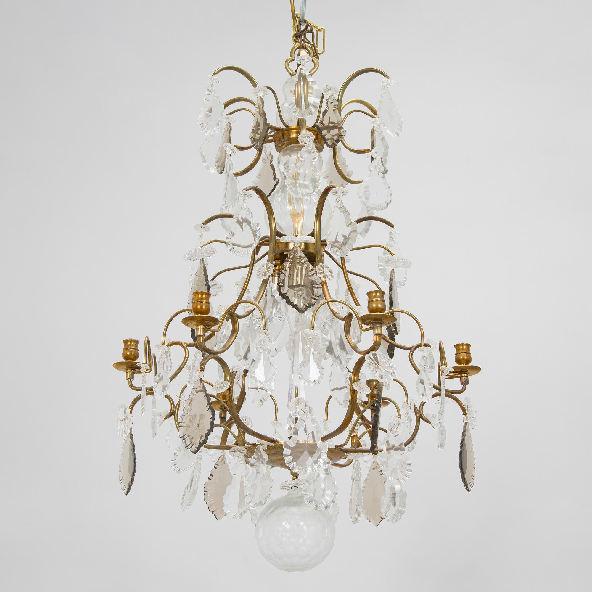 Kattokruunu, 1900-luvun puoliväli.