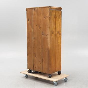 Skåp, 1800-tal.