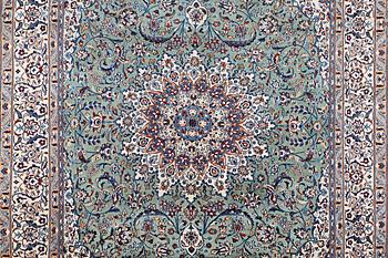 A carpet, Nain, part silk, 9 laa, ca 383 x 294 cm.