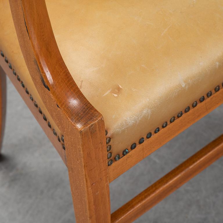 A beech chair, early 20th Century.