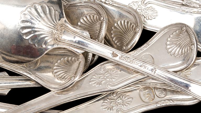 SKEDAR, 12 st. Carl Petter Norlin, Malmö 1840, vikt ca 450 gr.