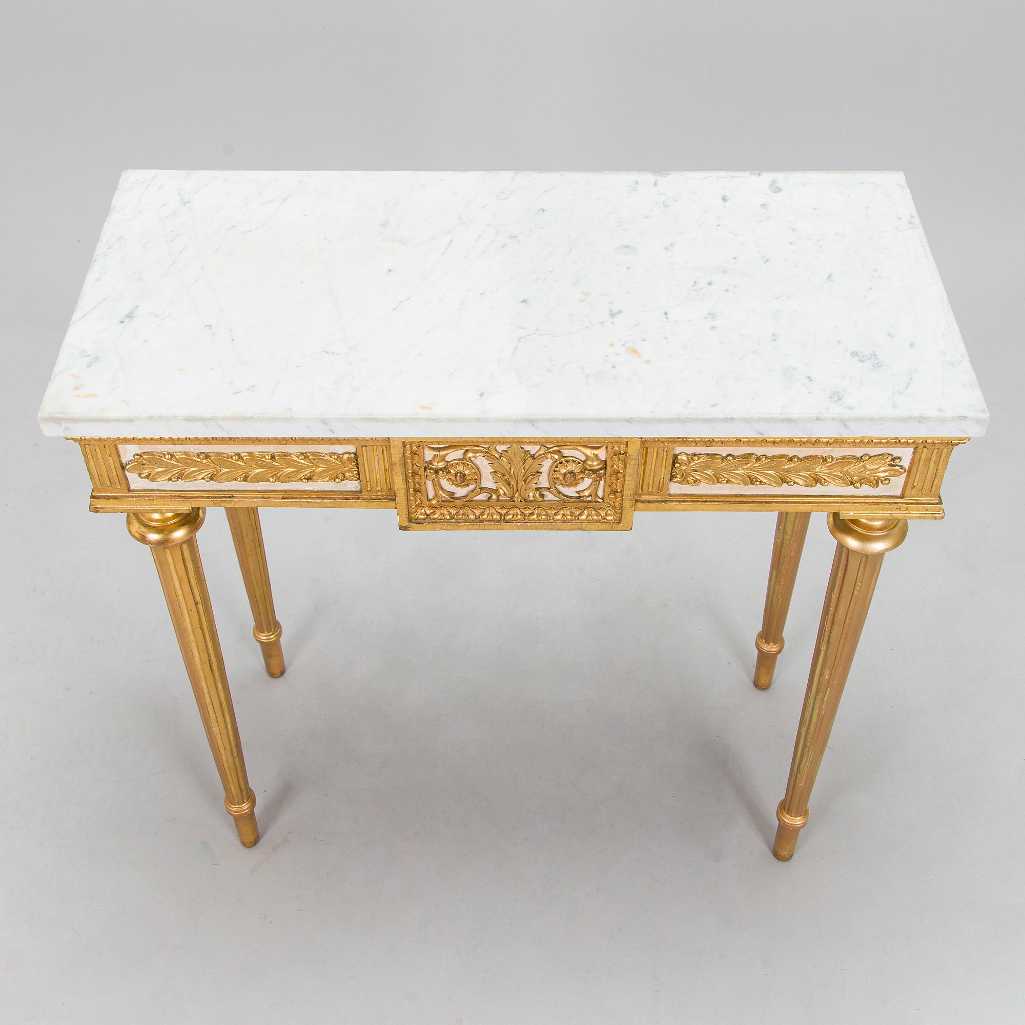 Konsolbord, sekelskiftet 1700/ 1800-tal.