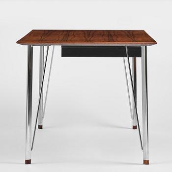 Arne Jacobsen, a writing desk model "3605", Fritz Hansen Denmark, 1967.