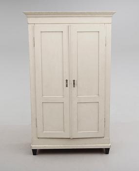 KLÄDSKÅP, 1900-talets första hälft.