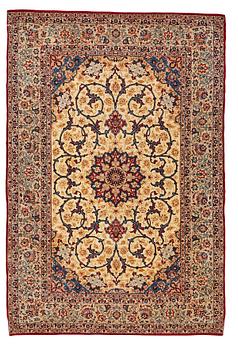 291. A rug, an old Esfahan, signed, ca 217,5 x 176,5 cm.