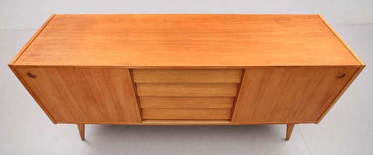 SIDEBOARD, 1900-talets andra hälft.