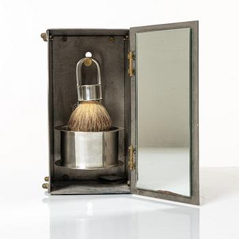 Mats Eskils, a sterling silver 3-piece shaving set in accompanying metal case, Stockholm 1995.