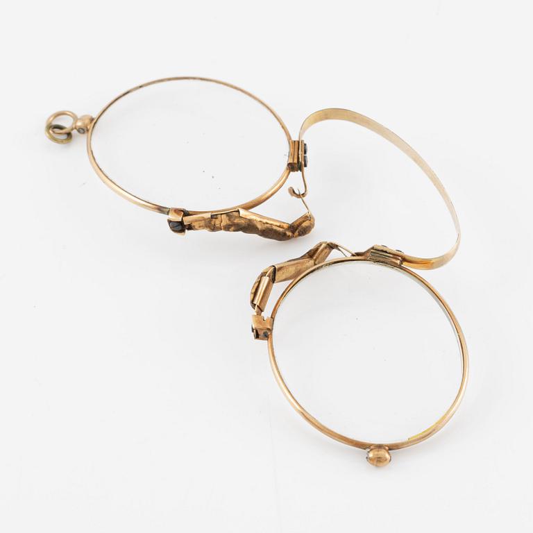 Glasses, 14K gold.