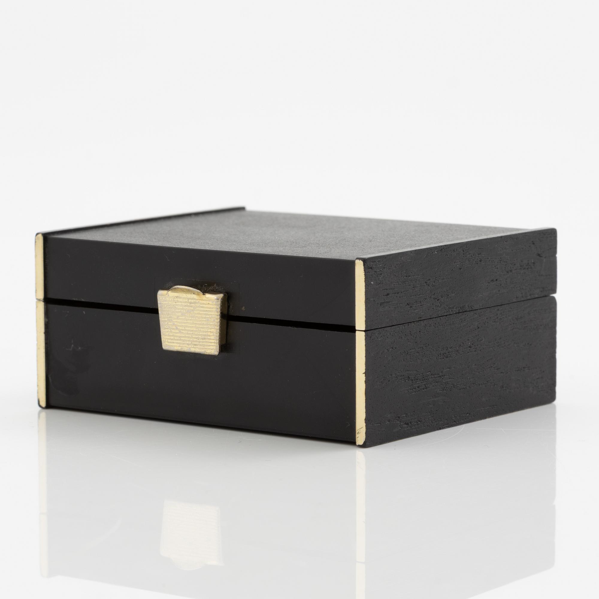 Fickur, savonett, 51 mm.