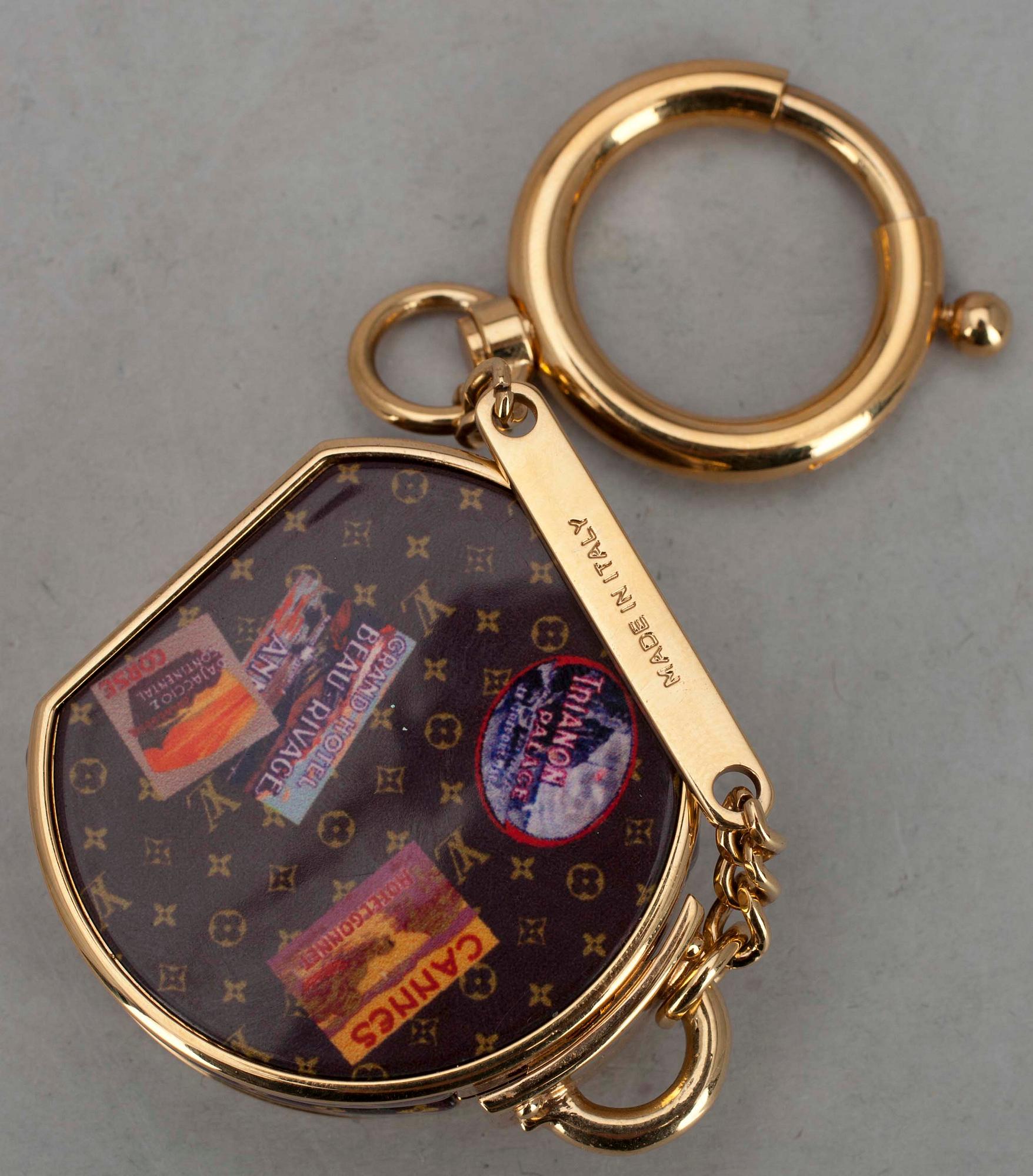 PILLERDOSA, Louis Vuitton.