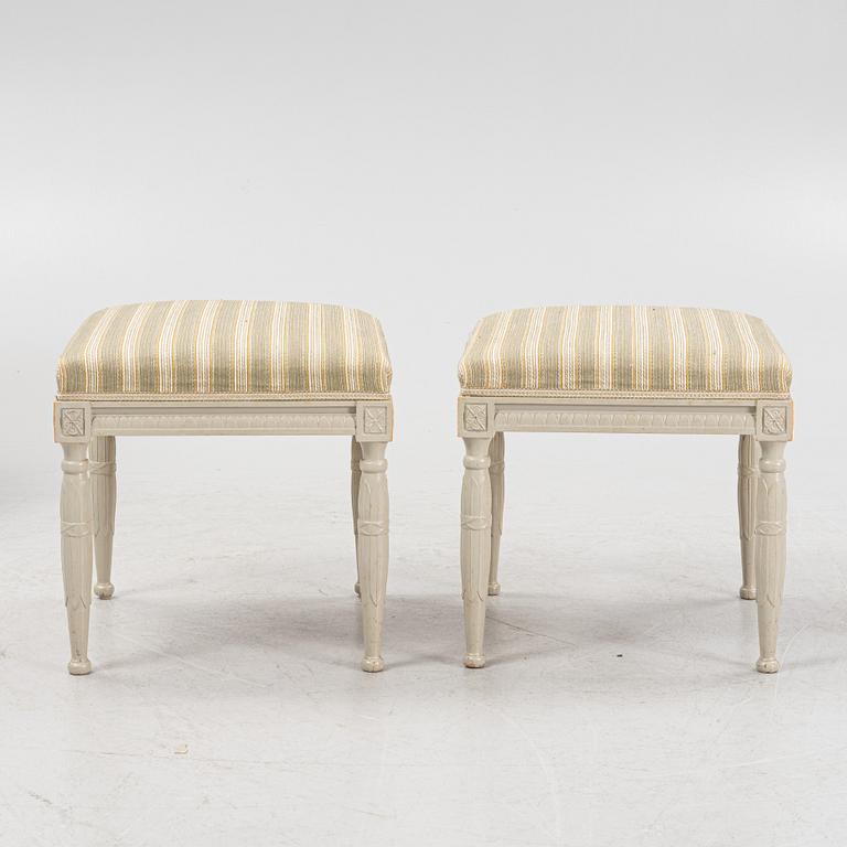A Gustavian style 6-piece furniture suite, P.A. Eklund Bispgården, mid 20th Century.