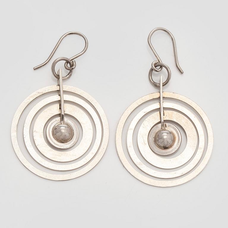 Tapio Wirkkala, earrings, "Silver Moon", silver, Kultakeskus 1972.