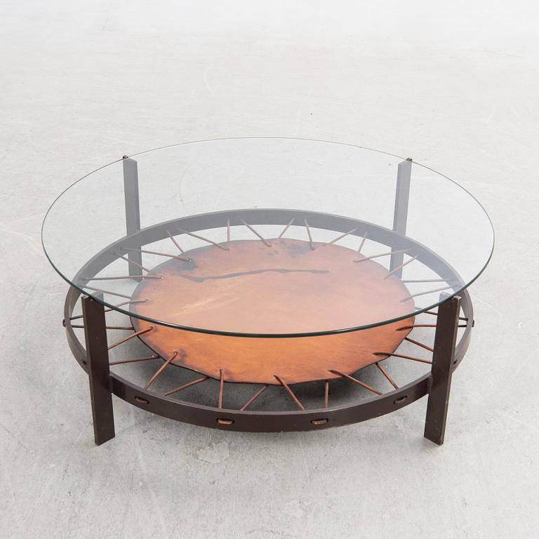 Coffee table, late 20th century/early 21st century.