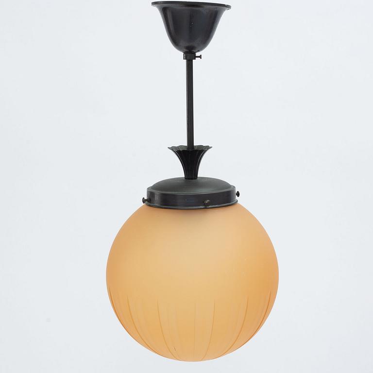 Edward Hald, taklampa, variant av modell "HD 632", Orrefors, 1920-30-tal.