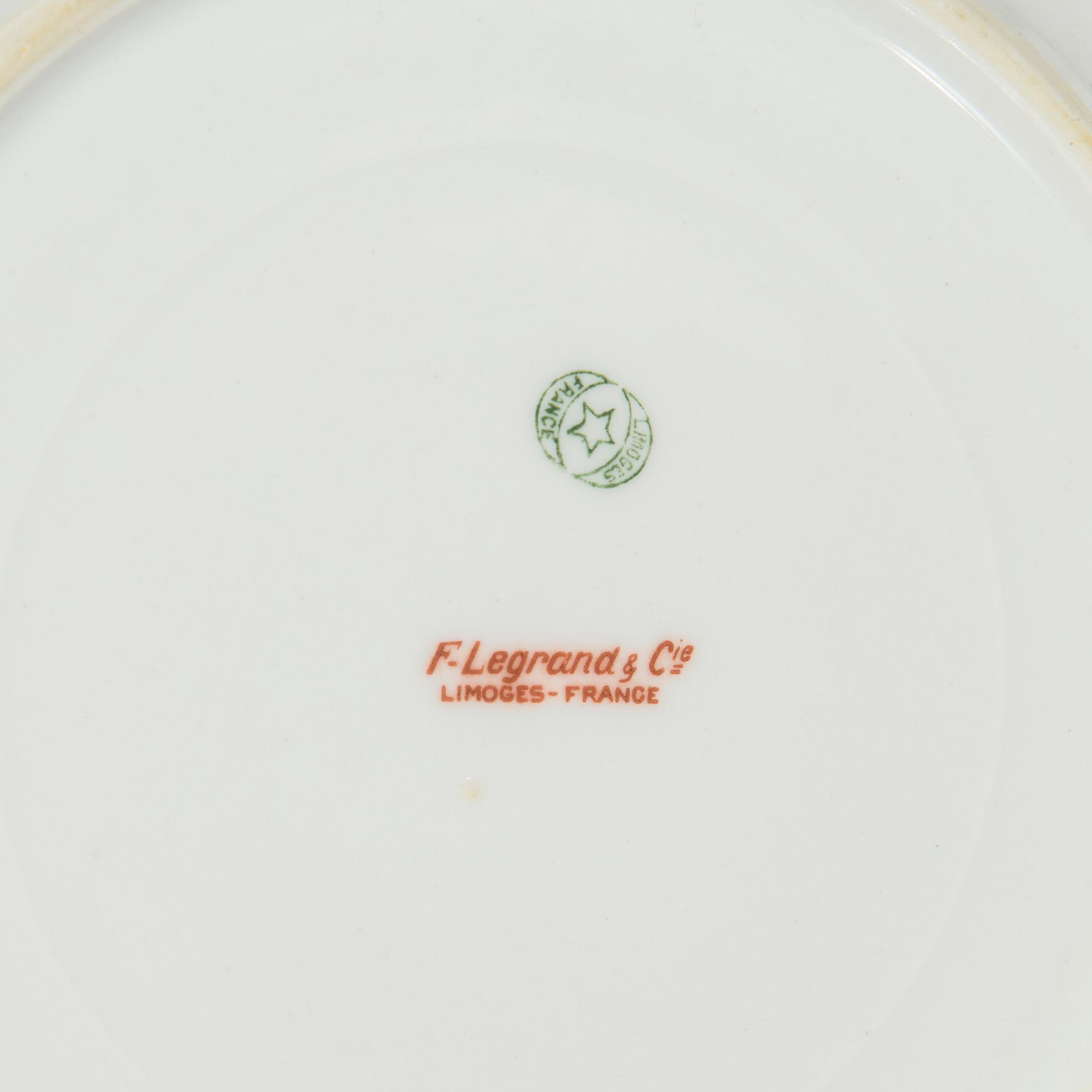 Ruoka-astiasto, 66 osaa, posliinia, Legrand & Cie, Limoges, Ranska 1900-luvun alkupuoli.