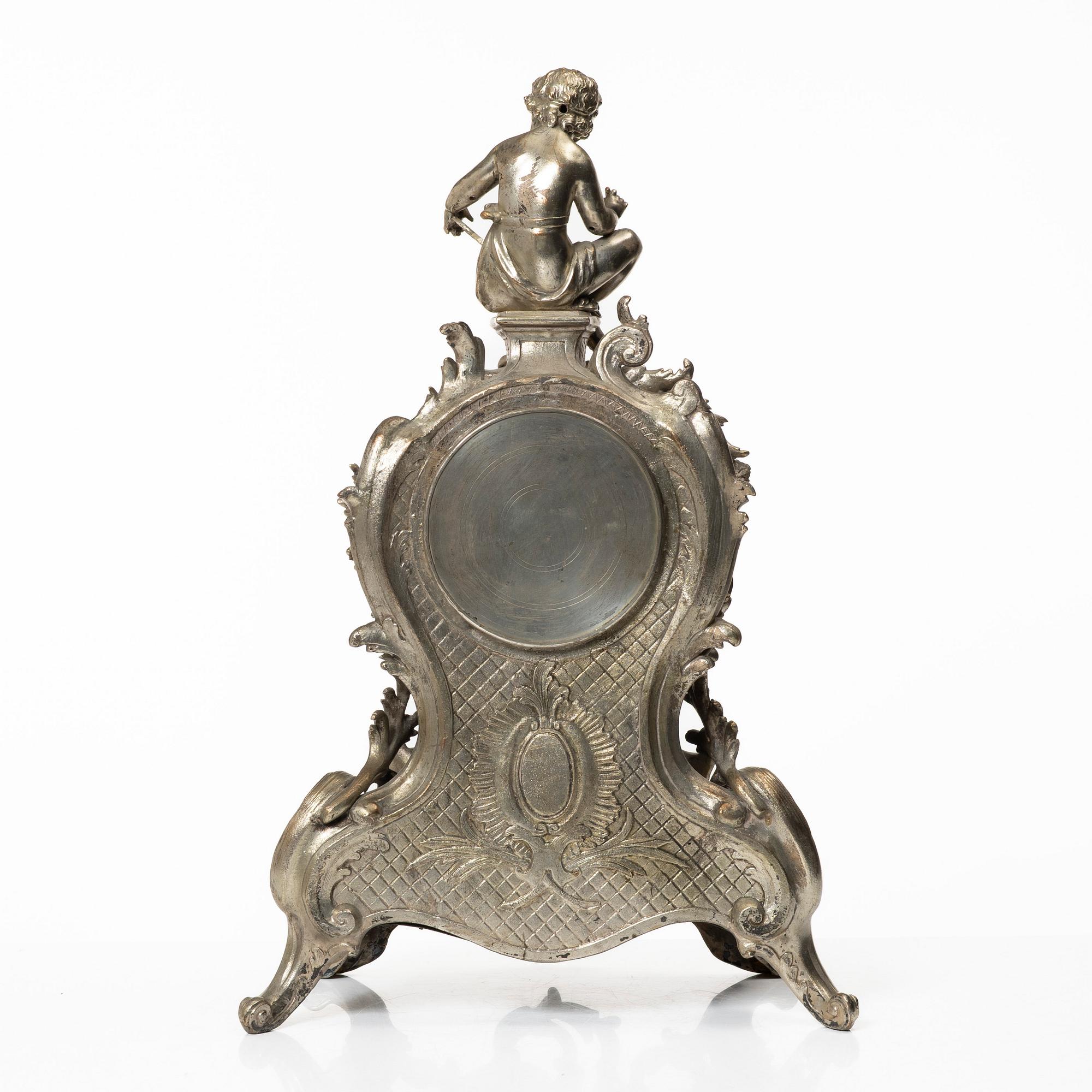 Bordspendyl, rokokostil, Frankrike, sent 1800-tal.