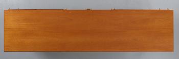 Josef Frank, sideboard, modell B 1015, Firma Svenskt Tenn, ca 2001.
