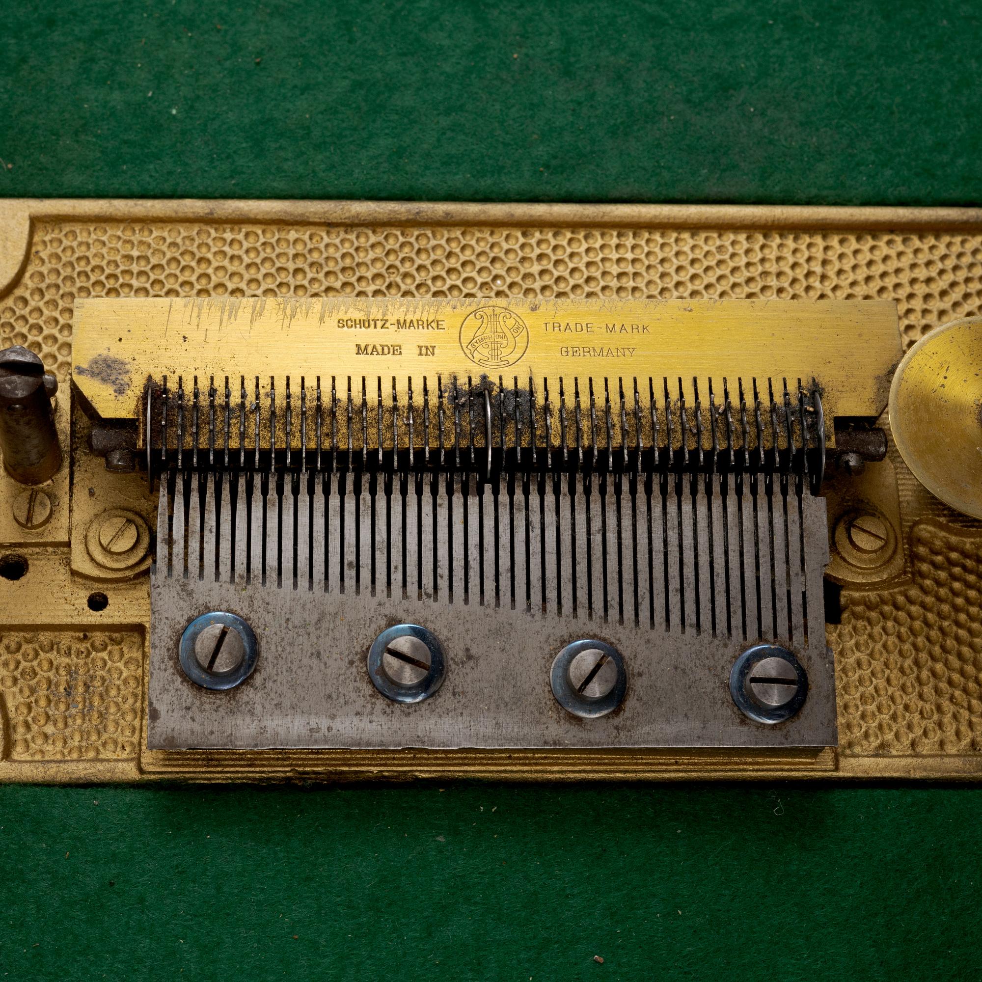 A music box, Symphonion, Germany, early 20th Century.