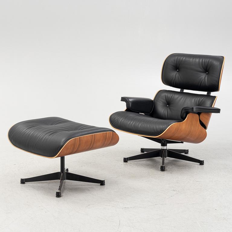 Charles & Ray Eames, fåtölj och fotpall, "Lounge chair", Vitra.
