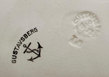 SPARRISFAT, majolika samt NÖTFAT, porslin, Gustavsberg, 1900-talets första hälft.