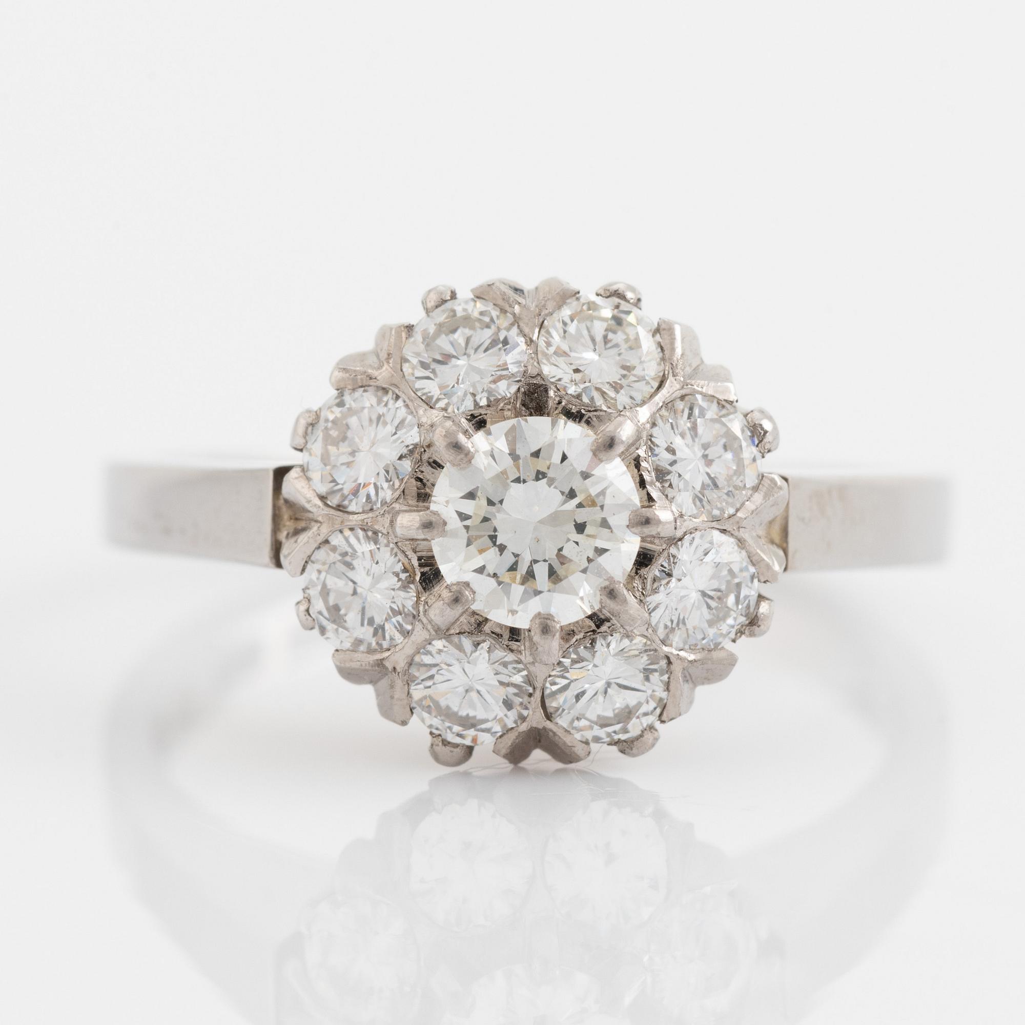 Brilliant cut diamond carmosé ring.