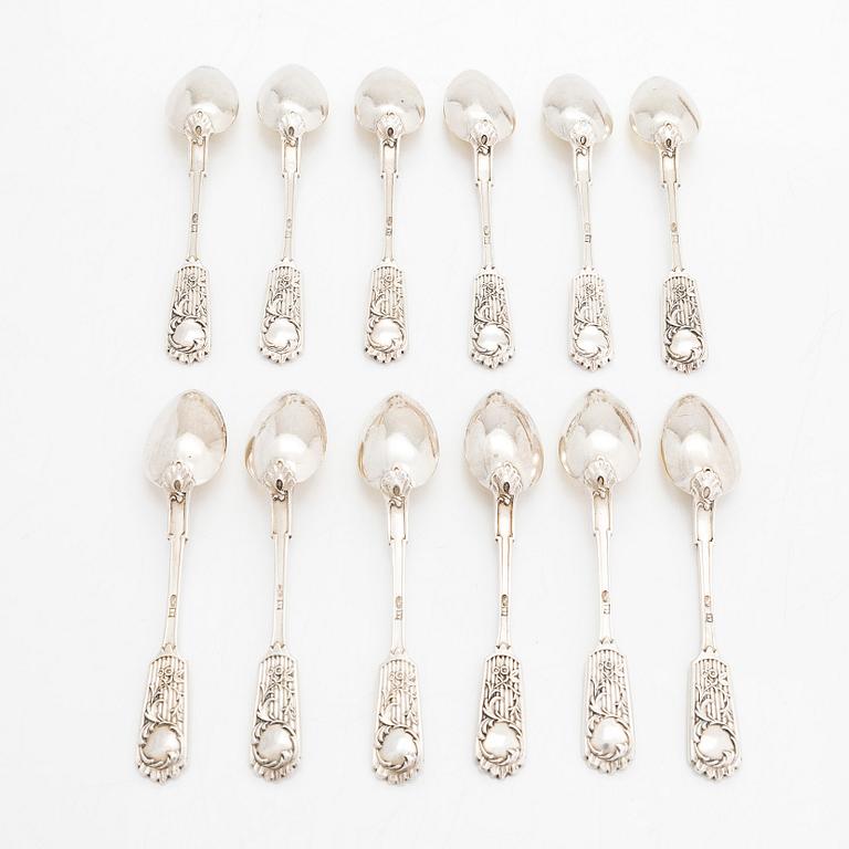 Kaffeskedar, 12 st, silver, S:t Petersburg 1898-1903, oidentifierad mästare AS. Originaletui.