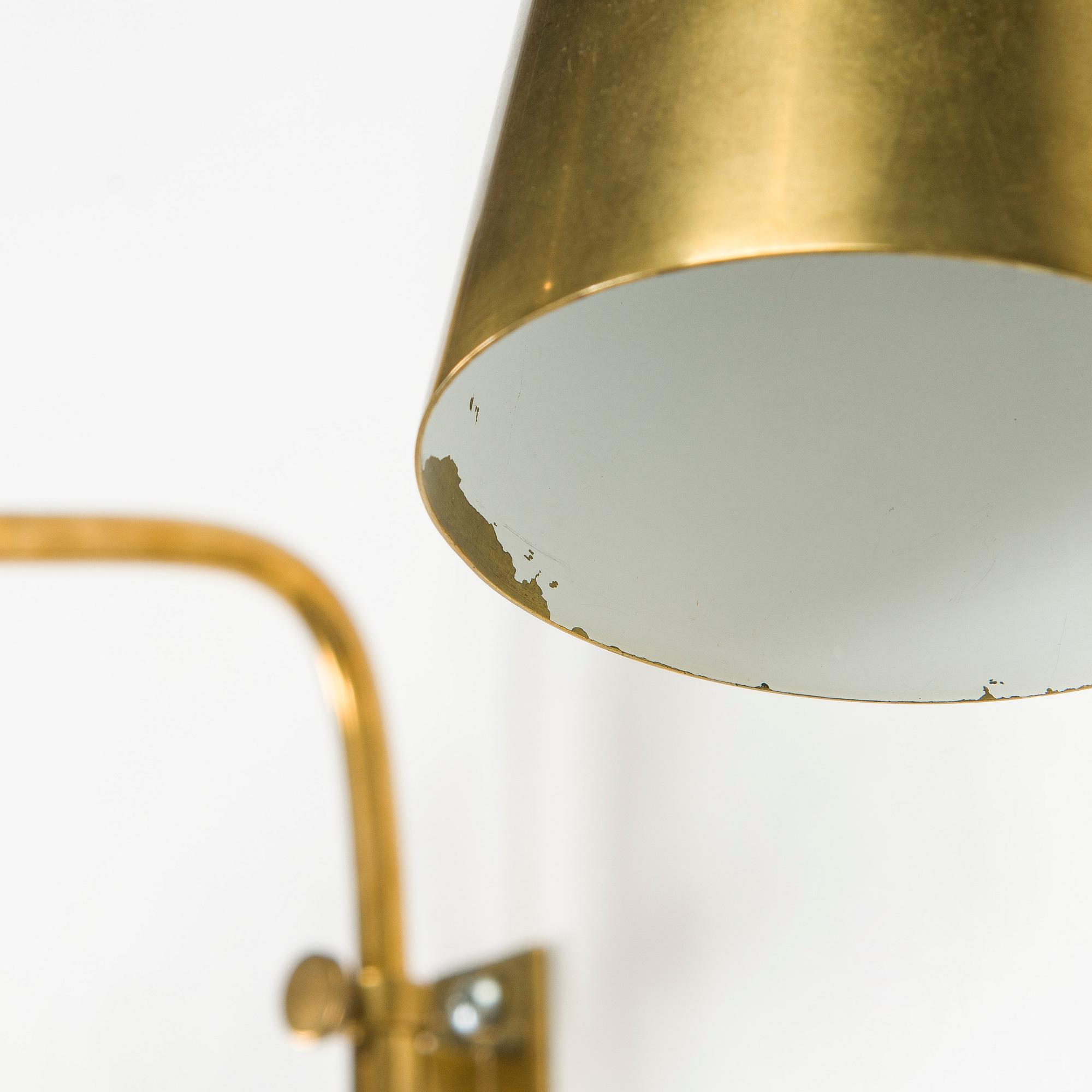 Paavo Tynell, a pair of mid-20th century '9459' wall lights for Taito.