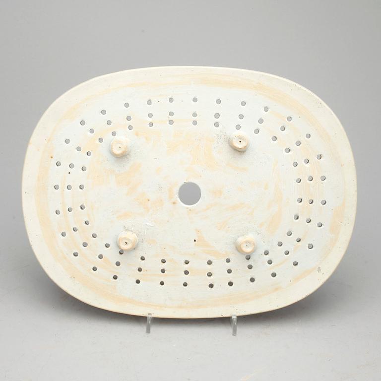 PLATTA, porslin, Kina, Qianlong (1736-1795).