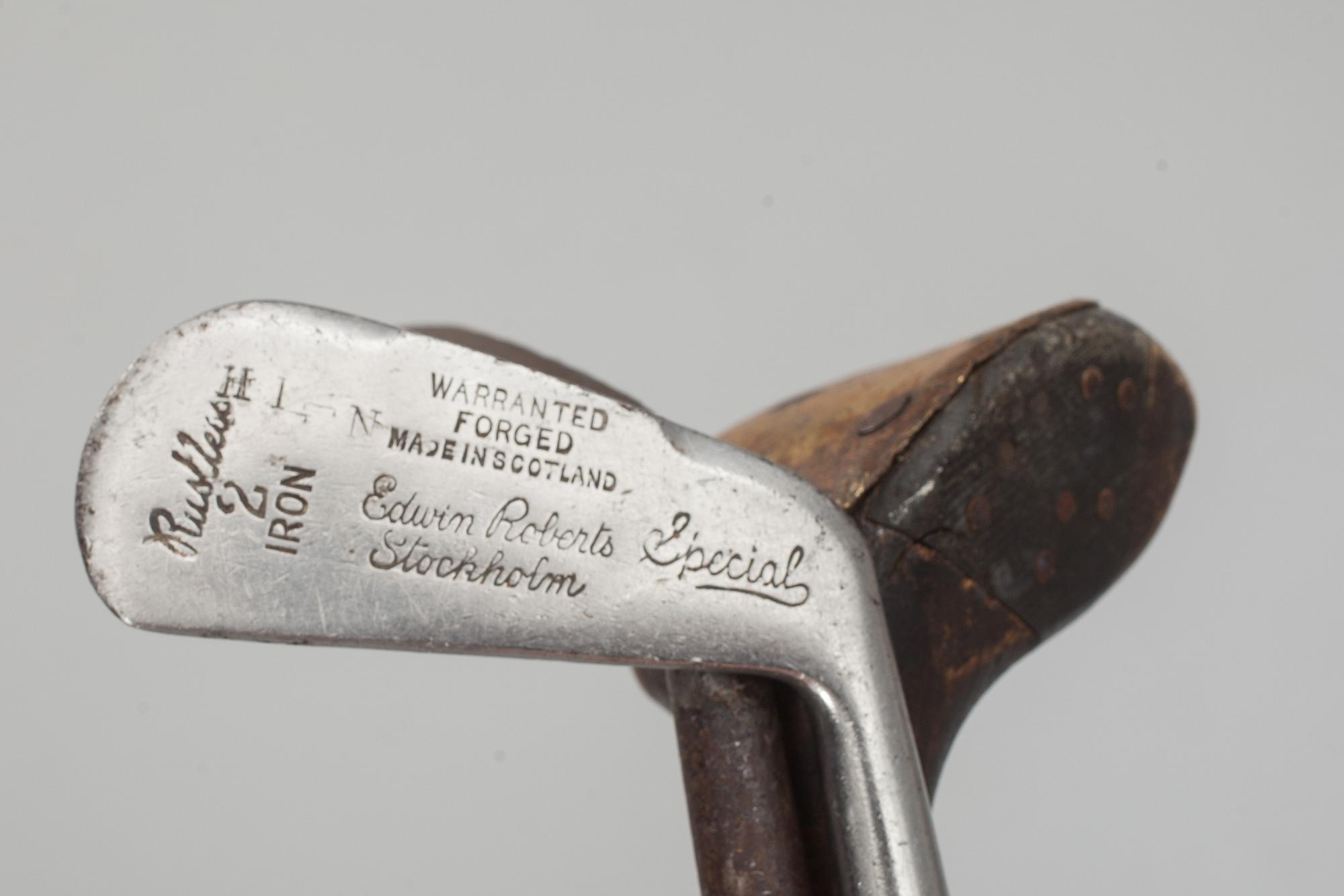 GOLFKLUBBOR, s.k Hickoryklubbor, bland annat  "Warranted Forged  Made in Scotland  Edwin Roberts..." 1920-tal.