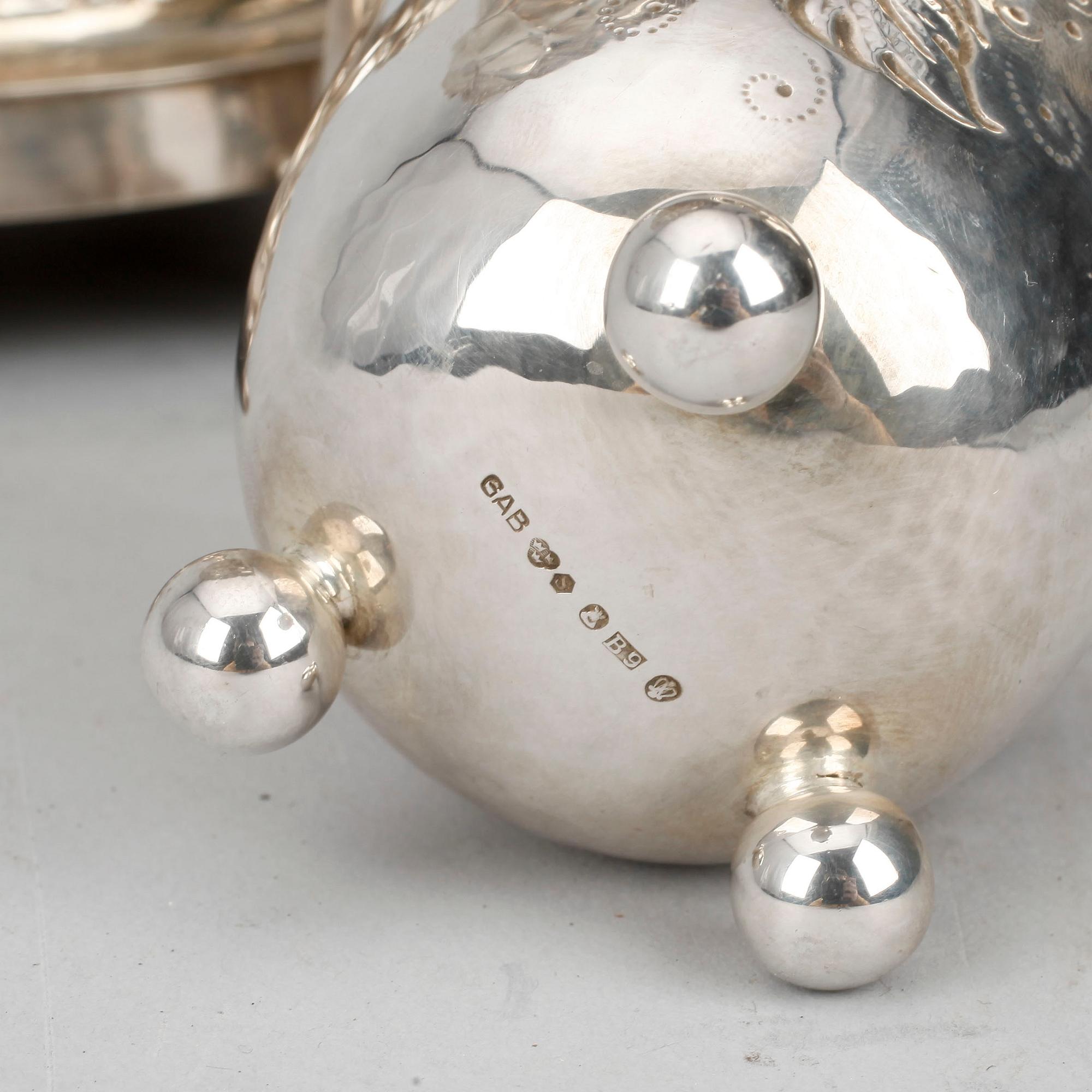 PARTI SILVER, 4 delar, bl a Carl Peter Hedin, Jönköping, 1873. Totalvikt ca 698 gram.