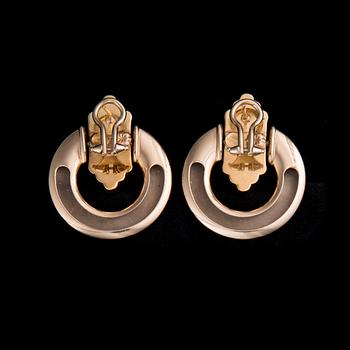 A PAIR OF EARRINGS, 18K gold, Italian hallmarks. Weight c. 17.2 g.