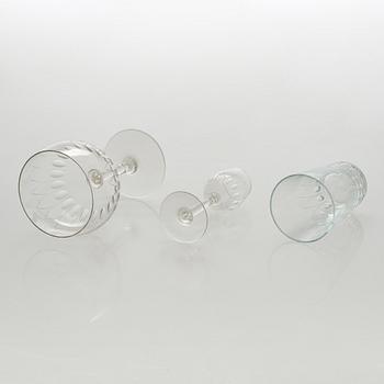 Göran Hongell, glasservis, 52 delar, "Kilta". Iittala, i produktion 1947-1966.