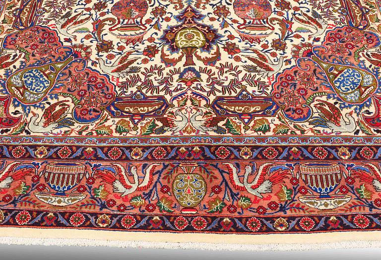 A CARPET Figural Kashmar, around 390 x 295 cm.